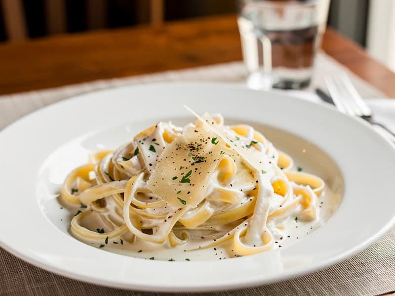 Fettuccine Alfredo